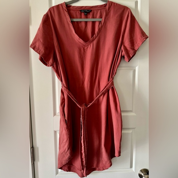 Velvet Heart Dresses & Skirts - NWOT Velvet Heart Dress